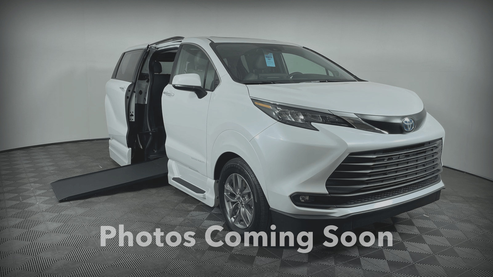 2026 Toyota Sienna AWD Platinum