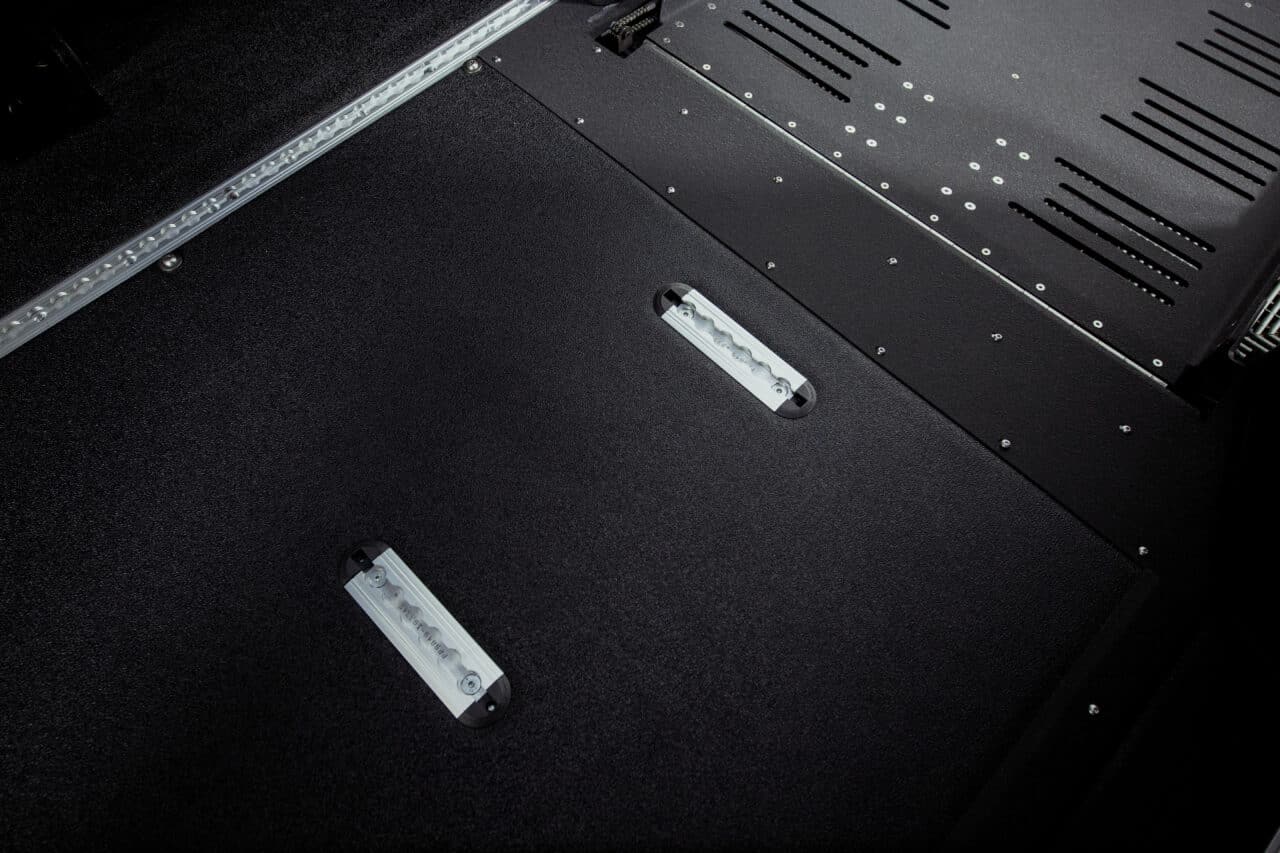 Legend Ramp 07 Chrysler Power Fold-out Ramp | Legend II Conversion